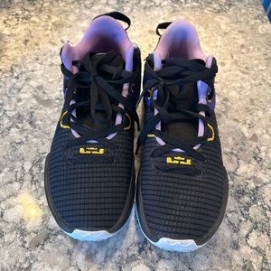 Nike Lebron Witness 7 Men’s 7.5